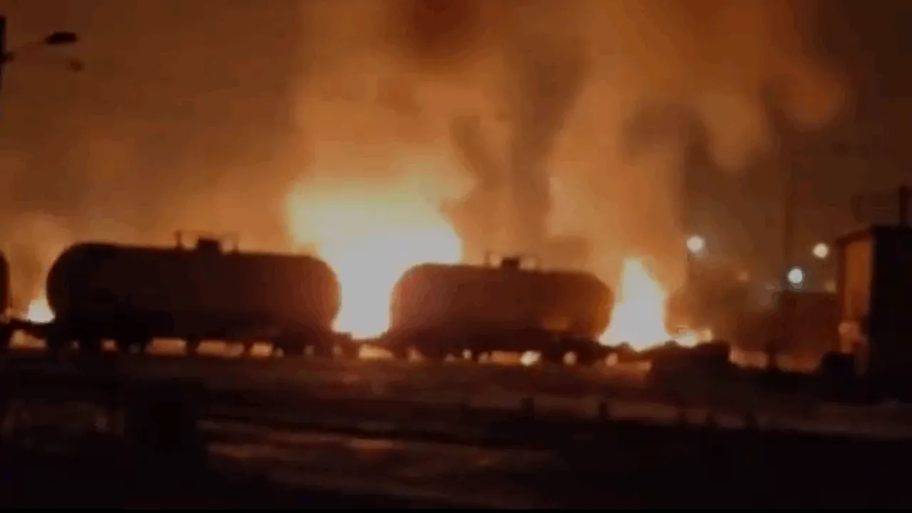 Atac cu drone ucrainene în regiunea Volgograd: incendiu la o gară și zboruri suspendate temporar