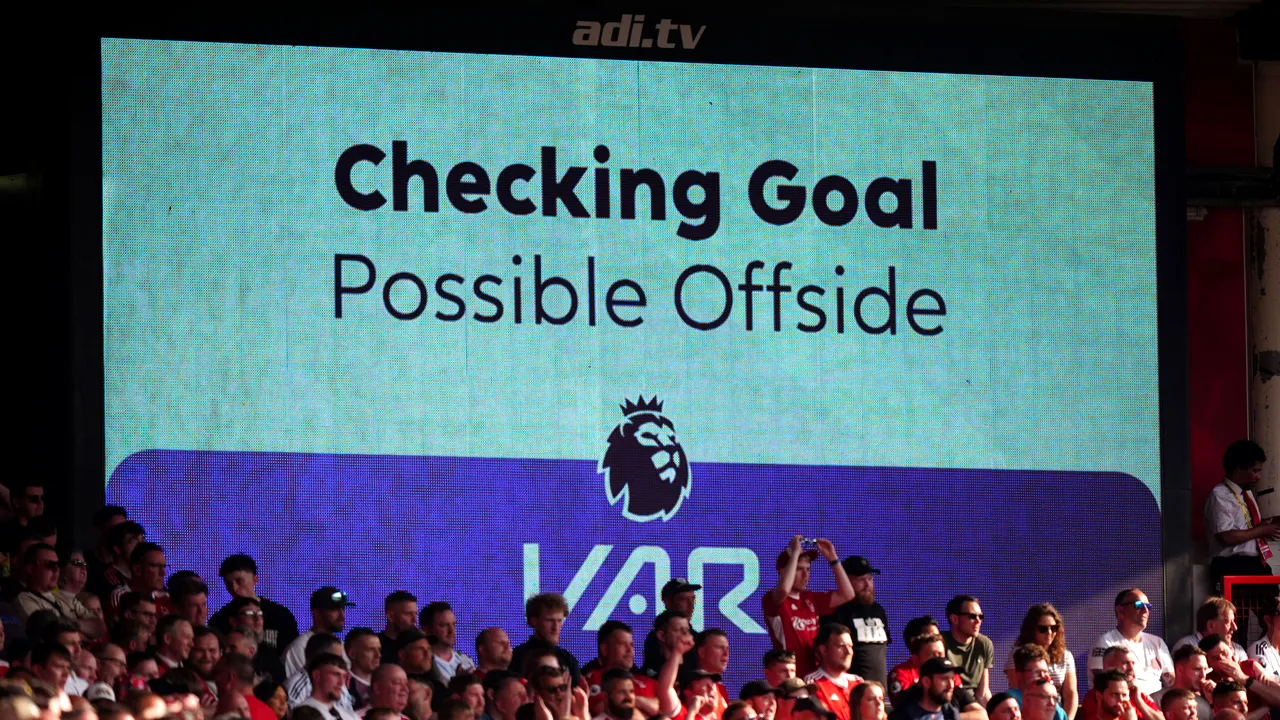 Premier League va explica deciziile VAR pe reţelele sociale în timpul meciurilor