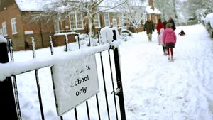 Peste 150 de şcoli, închise în Marea Britanie din cauza ninsorilor