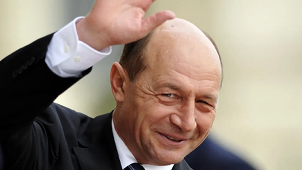 Băsescu, Boc şi Udrea au petrecut, sâmbătă seară, la o vilă din Sinaia - VIDEO