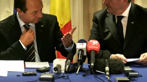 COM: România în UE, cu rufele la vedere şi poalele-n cap