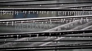 Transelectrica limitează exportul de electricitate, din cauza condiţiilor meteorologice