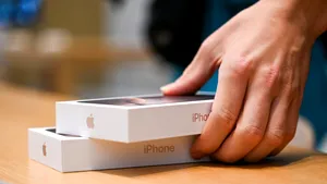 Apple lansează marți iPhone 17. Fără progrese clare în AI, acțiunile ar putea scădea