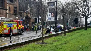 Autorităţile britanice au evacuat clădirile unor universităţi în urma mai multor alerte | VIDEO