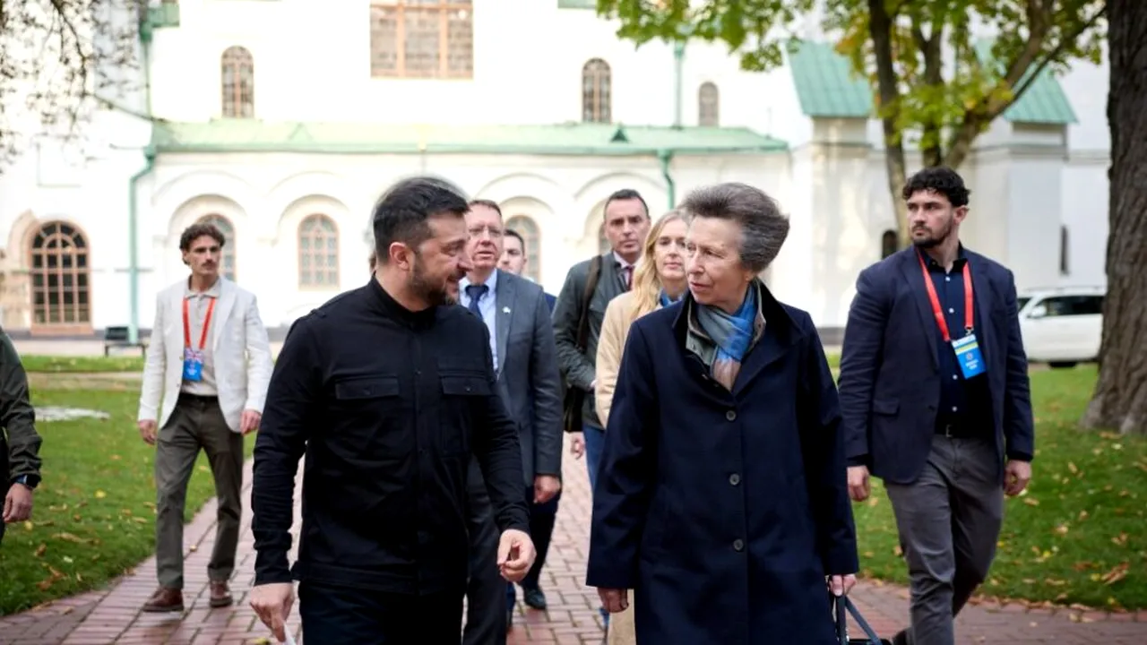 Prinţesa Anne a Regatului Unit a făcut o vizită surpriză în Ucraina şi s-a întâlnit cu Zelenski