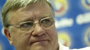 Sandu: E greu să joci împotriva unei echipe care se pune pe două linii