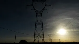 INS: Consumul final de energie electrică în primele zece luni a scăzut cu 6,3%