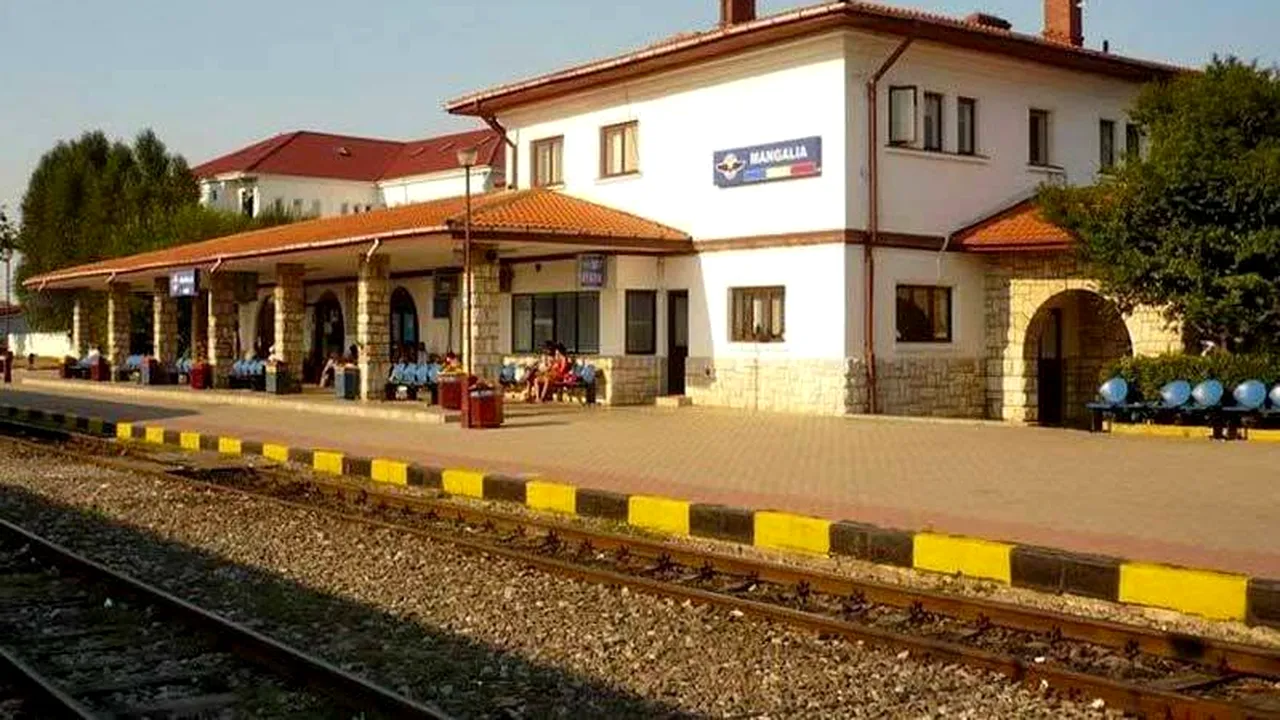 Tânără de 19 ani, lovită de tren în gara Mangalia. Avea căști și nu ar fi auzit semnalele cu fluierul