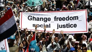 Manifestaţiile continuă în Africa de Nord şi Orientul Mijlociu