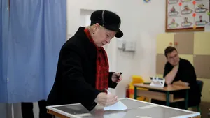 Patru judeţe au depăşit 30% prezenţă la urne la ora 14.00