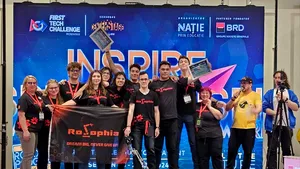 Elevi din Galaţi, la una dintre cele mai importante competiţii de robotică din lume