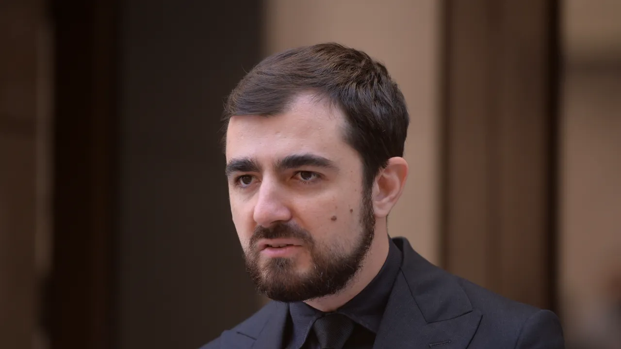 USR: Încă un director de instituţie publică, obligat de instanţă să-şi declare salariul