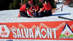 Operaţiune în munţii Maramureşului: doi tineri ucraineni, găsiţi după 6 ore de căutări la -8 grade