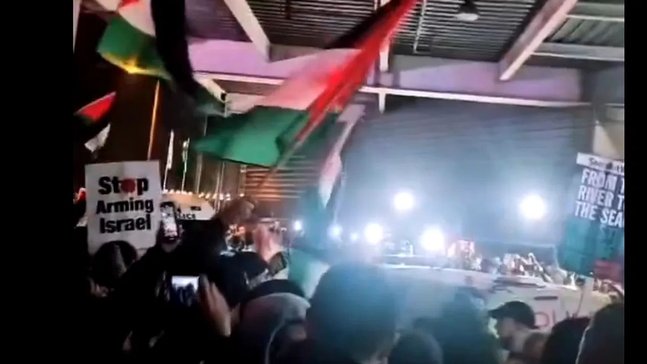 Proteste și arestări înaintea meciului dintre Aston Villa și Maccabi Tel Aviv