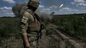 Ucrainenii au început să îşi construiască propriile arme. Ce sunt 