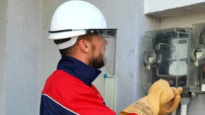 Distribuţie Oltenia, mesaj de avertizare către clienţi: Acordaţi o atenţie deosebită la operatorii de distribuţie