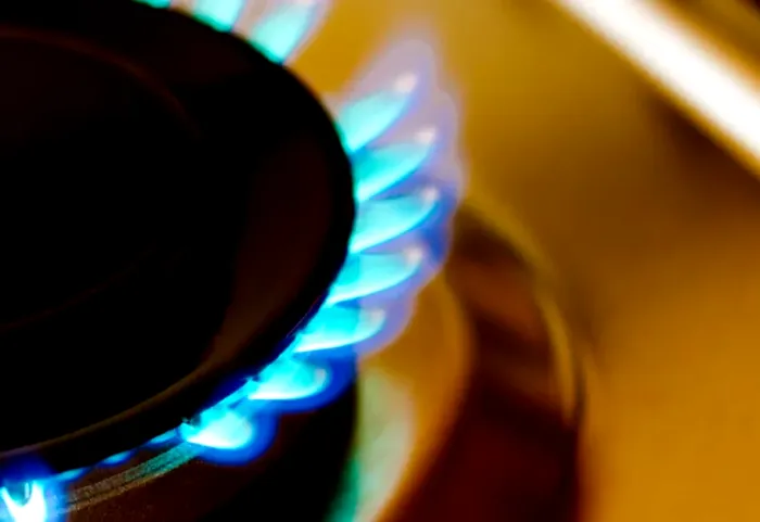 ECONOMIC Se plafonează din nou prețul la gaze pentru consumatorii casnici până anul viitor, așa cum a declarat fostul ministru Bogdan Ivan? Precizările oficialilor Ministerului Energiei