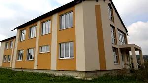 PMB: 80 de şcoli din programul BEI finalizate, în alte 20 se lucrează