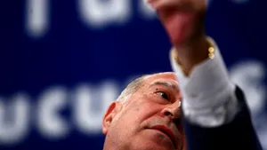 Voiculescu: Disperat că PDL pierde teren, Băsescu aruncă pe piaţă un complot cu adversari sângeroşi