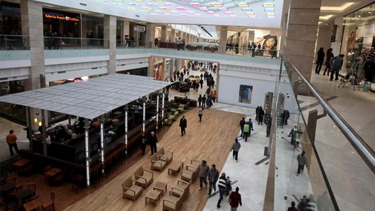 Cotroceni Park ascute lupta pe piaţa mall-urilor bucureştene