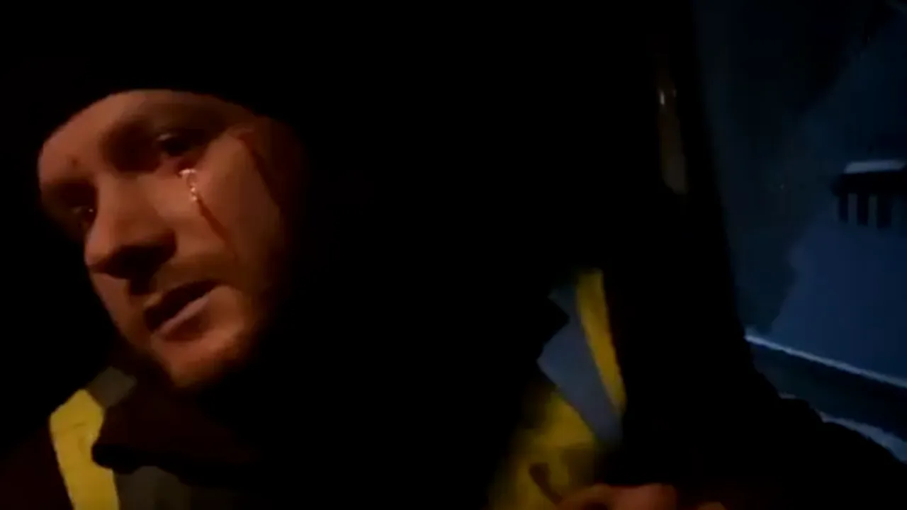 VIDEO Activistul de mediu Daniel Bodnar, atacat cu pietre şi umplut de sânge, în Bucovina. Vela intervine