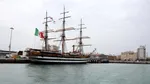 O navă celebră s-a întors acasă. Velierul Vespucci a fost primit de mii de italieni