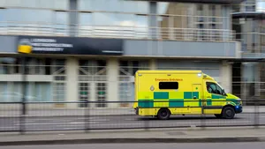 Un bebeluş de şase săptămâni a decedat în Regatul Unit după ce a fost testat pozitiv cu noul coronavirus