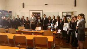 Trei PREMII întâi la un concurs internaţional organizat de NASA, câştigate de elevi români