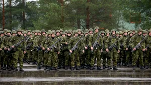 Estonia își mută trupele la 50 de km de Rusia și schimbă strategia de apărare: „Trebuie să începem de la graniță”