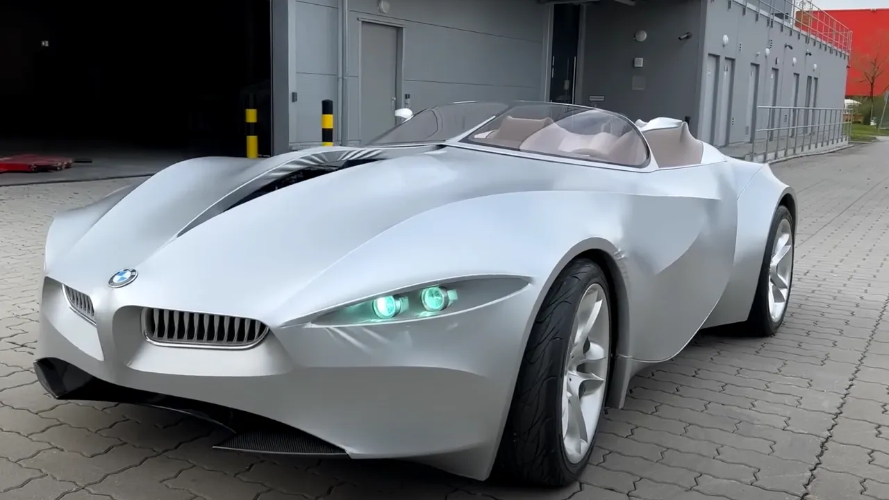 BMW Gina, o maşină ce pare să prindă 