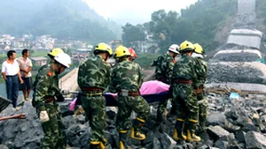 Cel puţin 22 de persoane au murit în urma prăbuşirii unui pod, în China