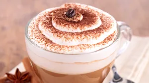 STUDIU: O ceaşcă de cacao cu lapte pe zi ameliorează memoria