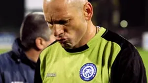 Stelea se gândeşte la retragere după ce a avut un conflict cu Dan Petrescu