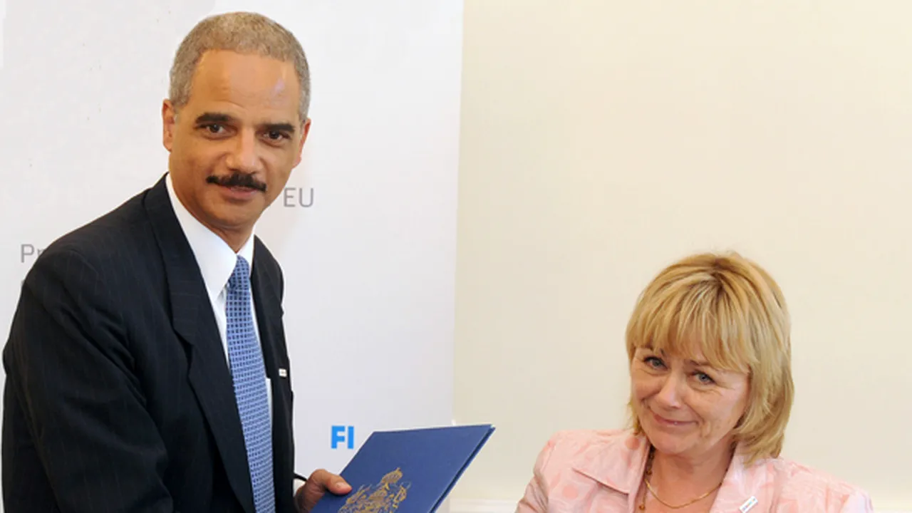SUA şi UE semnează acorduri de extrădare şi asistenţă juridică mutuală