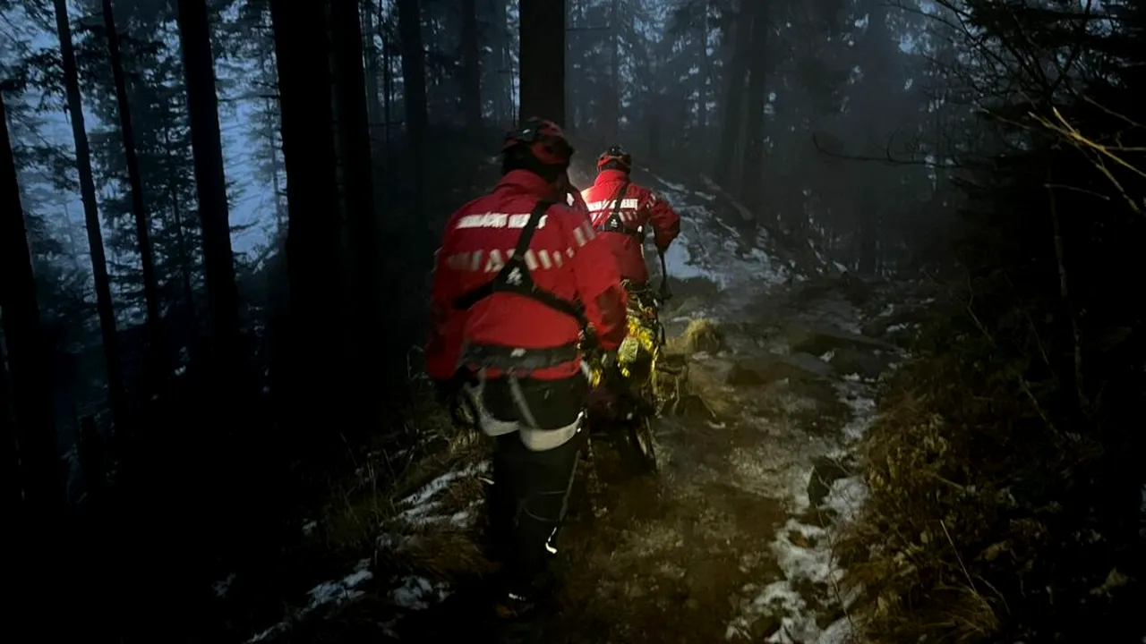 Salvamont: 56 de cetățeni din toată țara, blocați pe munte, au solicitat ajutor