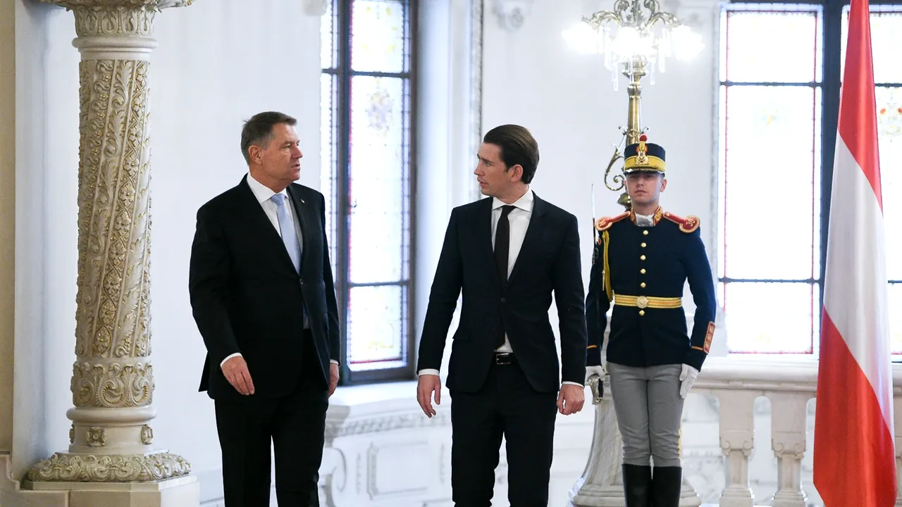 România preia DOSARELE pentru preşedinţia Consiliului Uniunii Europene. Iohannis, preluare simbolică de la cancelarul Austriei, Sebastian Kurz