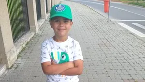 Copilul de 8 ani căutat de poliţişti, găsit lângă o terasă din Alba Iulia