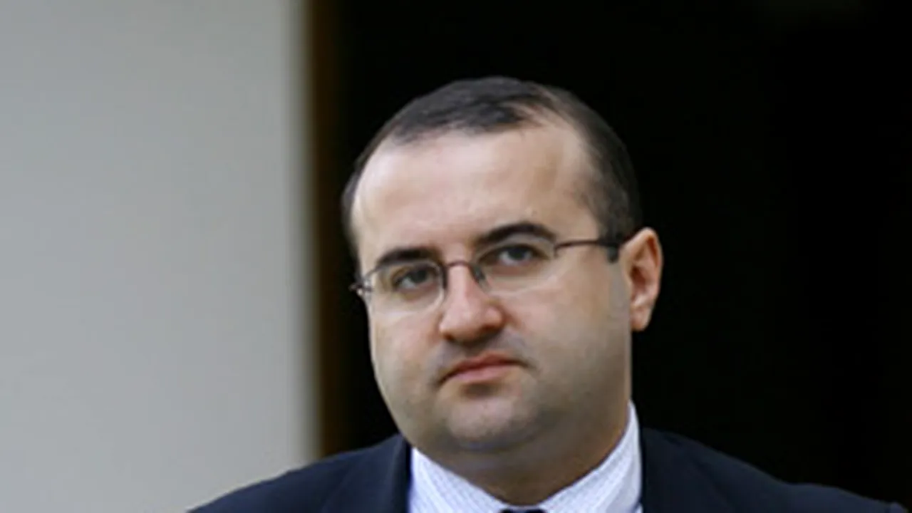 Săftoiu: Ungureanu să fugă 
