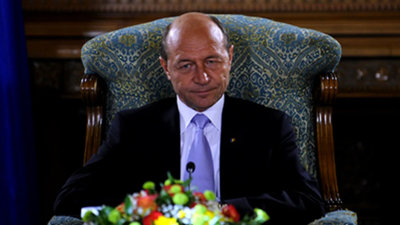 Romanian Pres May Order Referendum If Parliament Silent For 30 Days - Draft Revised Constitution