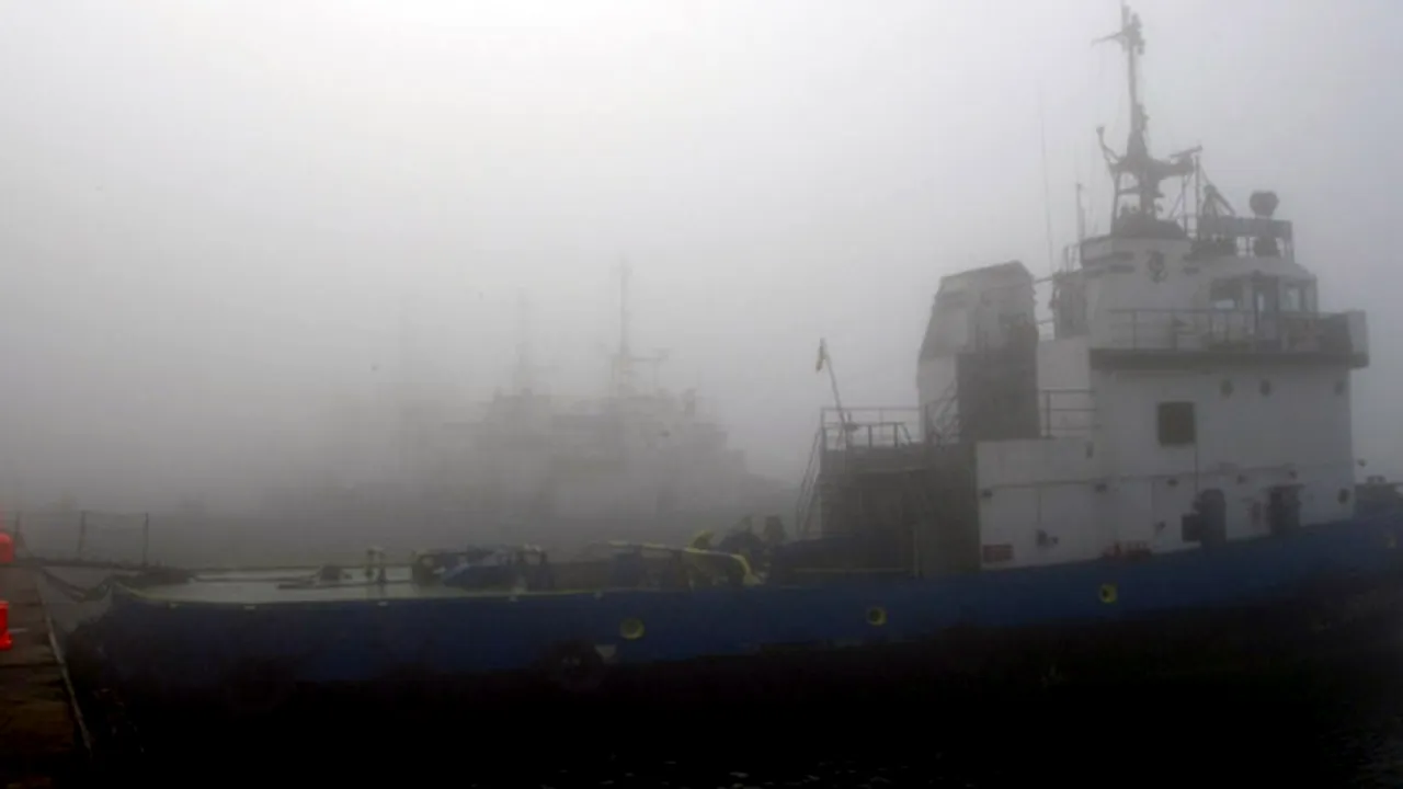 Porturile constănţene au fost închise din cauza ceţii