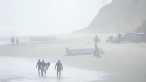 8 morţi şi 7 dispăruţi după ce o barcă s-a răsturnat în largul coastei din San Diego