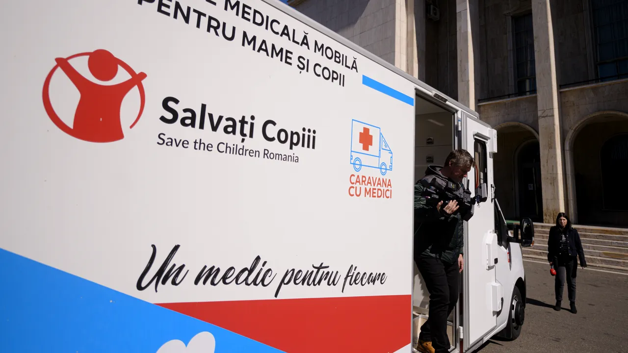 Salvaţi Copiii: Doar o treime din români redirecţionează 3,5% din impozit către cauze sociale