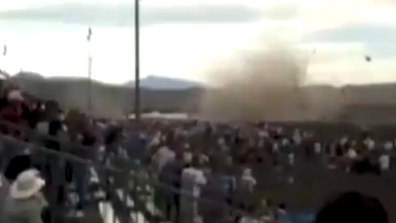 Tragedie la un show aviatic din SUA: Cel puţin nouă morţi şi 54 de răniţi - VIDEO