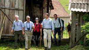 Regele Charles al III-lea a ajuns la Valea Zălanului. El s-a îmbrăţişat cu localnicii