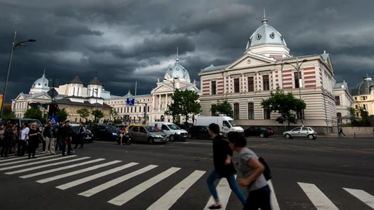 Prognoză specială pentru Capitală: Temperaturi de 33 grade Celsius/ Posibile averse, vijelii şi grindină spre seară