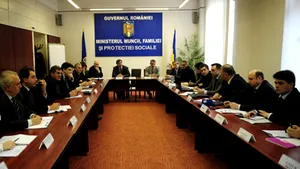 FEN: Salariul de merit şi fondul de premiere, nu pot fi acordate pentru tot anul
