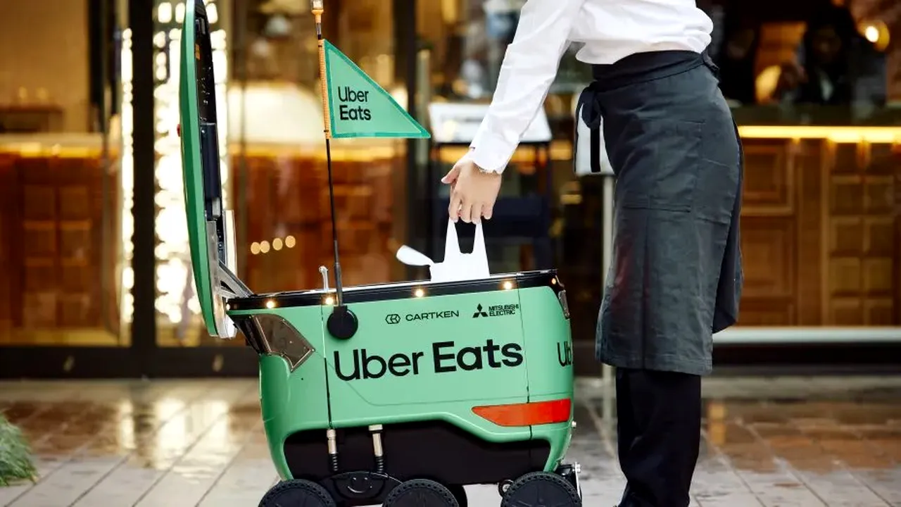 Uber Eats va începe să livreze mâncare în Japonia cu ajutorul roboţilor