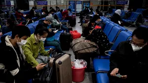 OMS avertizează ţările asupra riscurilor suspendării premature a restricţiilor antiepidemice: Un reflux al pandemiei ar putea fi la fel de letal 