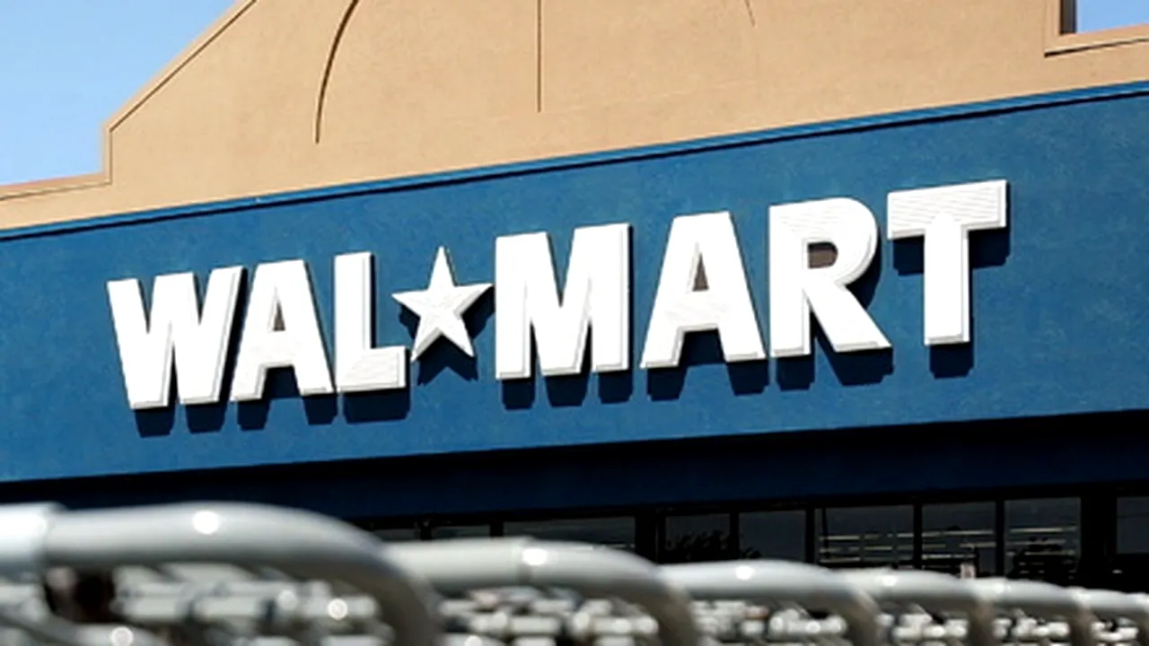 Wal-Mart, cel mai mare lanţ de supermarketuri din lume, va disponibiliza 7.000 de angajaţi. Job-ul lor va fi făcut de maşini