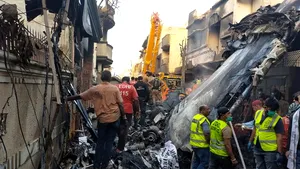 Mărturia incredibilă a unuia dintre cei doi supravieţuitori ai accidentului aviatic de ieri. Un A320 s-a păbuşit peste un cartier